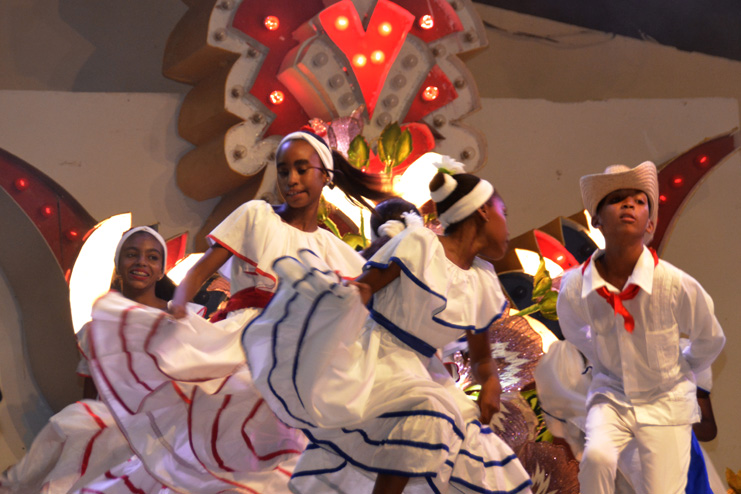 Gala inaugural de las fiestas carnavalescas Cienfuegos 2019. /Foto: Modesto Gutiérrez (ACN)