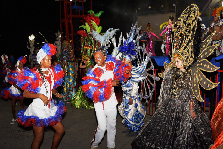 Gala inaugural de las fiestas carnavalescas Cienfuegos 2019. /Foto: Modesto Gutiérrez (ACN)