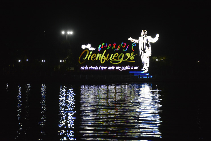 El Carnaval Cienfuegos 2019 está consagrado al Bicentenario de la ciudad y al centenario del Bárbaro del Ritmo, Benny Moré. /Foto: Modesto Gutiérrez (ACN)