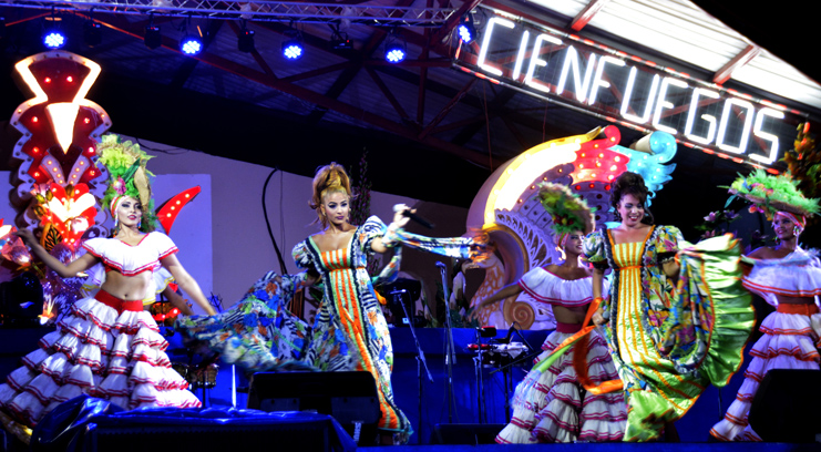 Gala inaugural de las fiestas carnavalescas Cienfuegos 2019. /Foto: Modesto Gutiérrez (ACN)