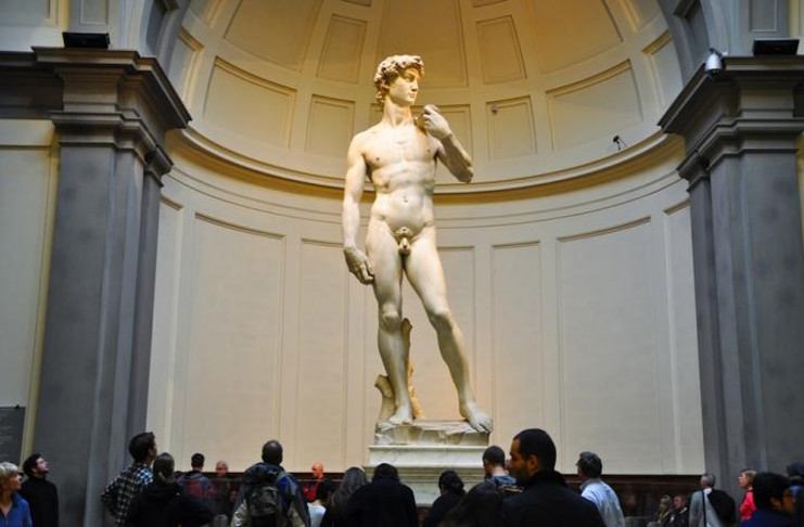 El David, de Miguel Ángel, símbolo del Renacimiento italiano, se exhibe actualmente en la Galería de la Academia de Florencia. /Foto: Tomada de 101viajes.com