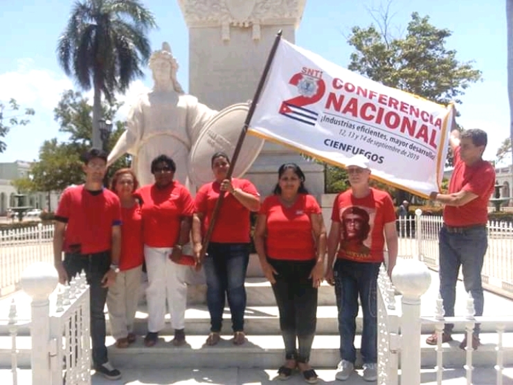 Delegación de Cienfuegos a la 2da Conferencia Nacional del Sindicato de Industrias. /Foto: Cortesía del Sindicato