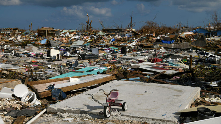 Destrucción causada por le huracán Dorian en la localidad de Marsh Harbour, Gran Ábaco, Bahamas, el 7 de septiembre de 2019. /Foto: Loren Elliott (Reuters)