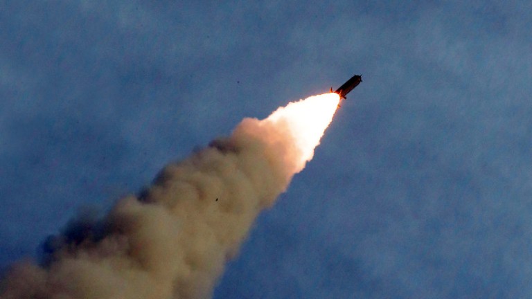 Prueba de un misil norcoreano en una imagen publicada el 25 de agosto de 2019. KCNA / Reuters
