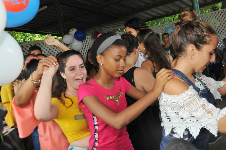 La actividad se caracterizó por las risas, el baile, los dulces, las canciones; acordes al predio y la intención de sus organizadores./Foto: Juan Carlos Dorado