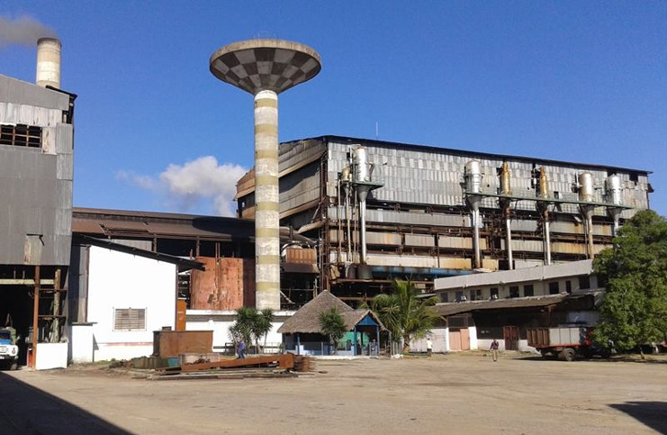El central 5 de Septiembre, del municipio cienfueguero de Rodas, es el de mayor norma potencial en la provincia y uno de los ocho construidos por la Revolución en Cuba. /Foto: Centro de Documentación