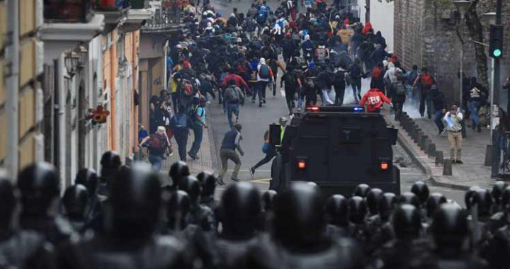 La medida, que entró en vigor la víspera y se mantendrá por 60 días, dispone la movilización de todas las entidades de la administración pública central e institucional, las Fuerzas Armadas y la policía nacional./Foto: Prensa Latina