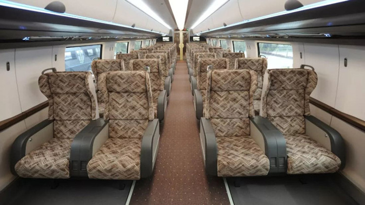 El futuro del transporte rápido en China se presenta en forma de un tren de levitación magnética. Vista interior de uno de los vagones del prototipo. /Foto: Corporación estatal china CRRC