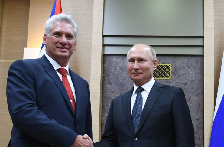 "Aprovecharé sin falta la invitación", dijo Putin este 29 de octubre en una reunión con su par cubano. /Foto: Alexandr Vilf