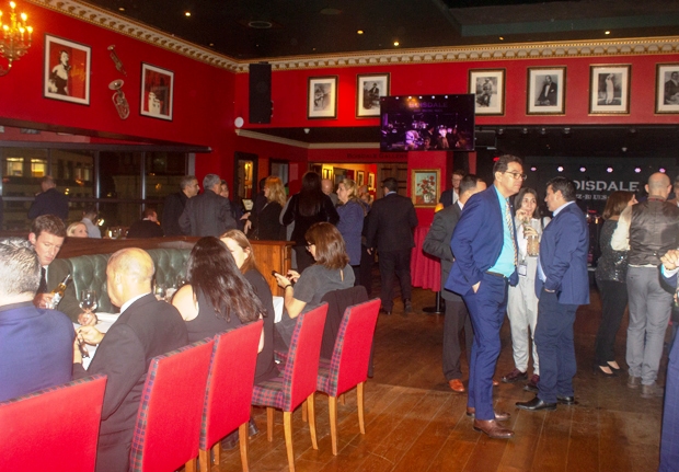 Locaciones del restaurante Boisdale, en el Canary Wharf de Londres, donde estuvo reunida la delegación cubana. /Foto: Tomada de Internet.