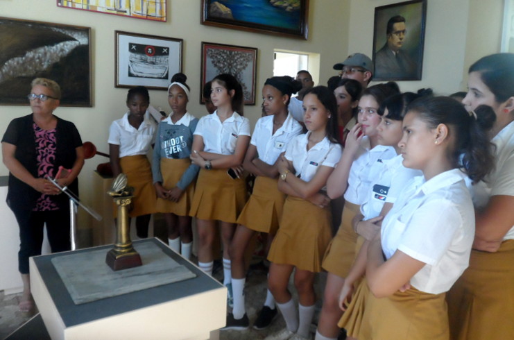 A la actividad fueron convidados los alumnos de la escuela Secundaria Básica 5 de Septiembre. /Foto: Delvis