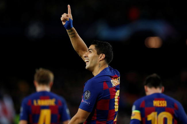 Luis Suárez celebra el primer gol del partido. /Foto: Albert Gea (Reuters)