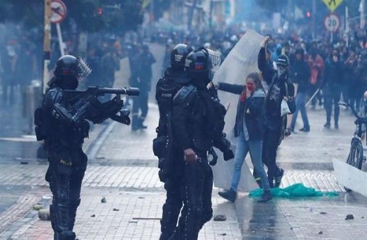El uso desmedido y desproporcionado de la fuerza por parte de la policía fue la constante, después de la gran movilización en el país. /Foto: Telesur