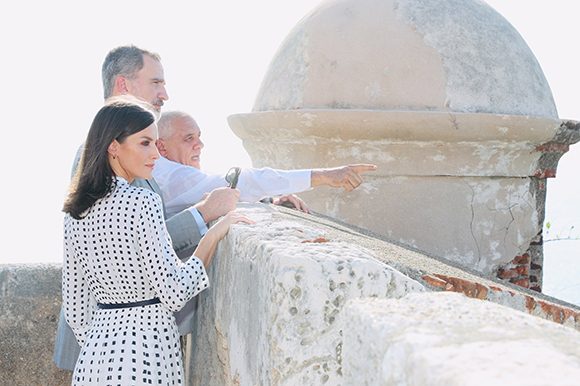 Visita del rey Felipe VI y doña Letizia al Castillo de San Pedro de la Roca del Morro, Patrimonio de la Humanidad, en Santiago de Cuba. /Fotos: @CasaReal.