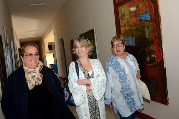 Los visitantes pudieron apreciar los talleres de danza y pintura. /Foto: Modesto Gutiérrez Cabo (ACN)