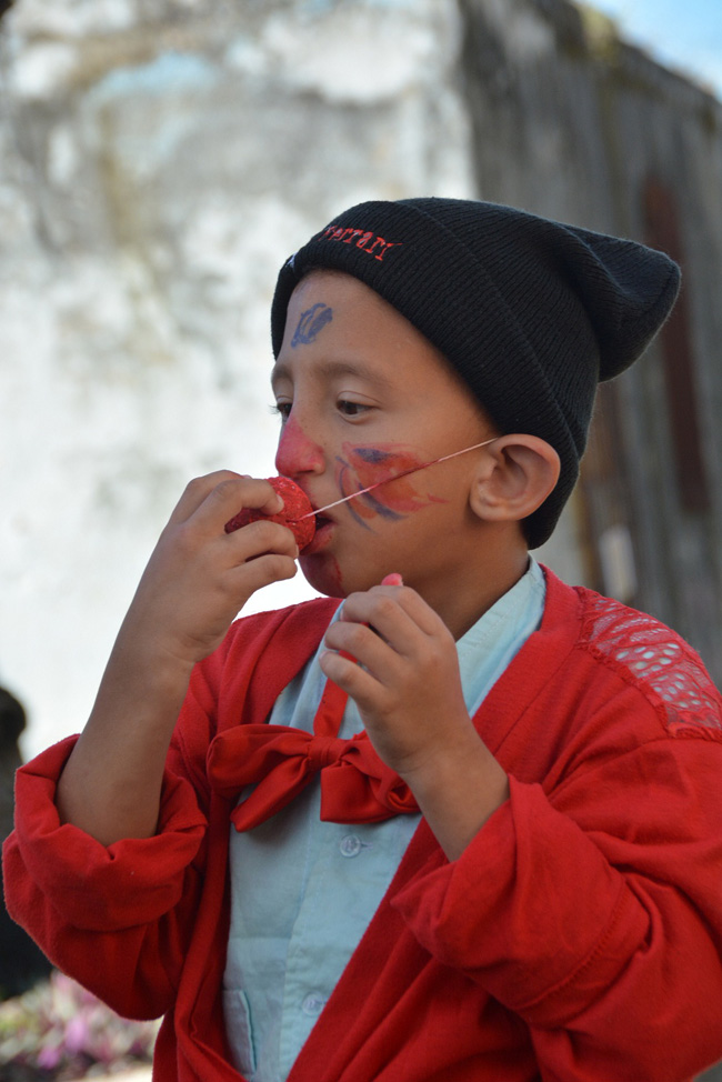 La práctica deportiva, entre las actividades que más disfrutan los niños de la escuela José Luis Chaviano Chávez. /Foto: Modesto Gutiérrez (ACN)