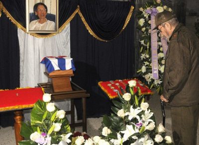 Raúl Castro asiste al homenaje póstumo efectuado en el Panteón de los Veteranos de la Necrópolis de Colón. /Foto: Jorge Luis Sánchez (Revista Bohemia)