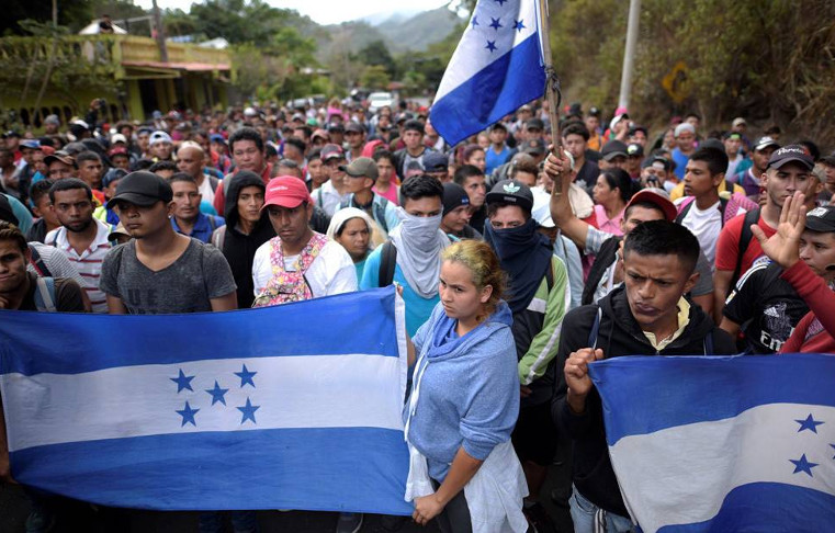 Caravana de migrantes hondureños camino de EE.UU, en Aguas Calientes (Guatemala) 16 de enero de 2020. /Foto: Fabricio Alonso (Reuters)