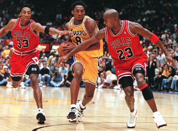 Le tocó enfrentarse, y batir, a otras leyendas como Scottie Pippen y Michael Jordan, con quien siempre fue comparado.