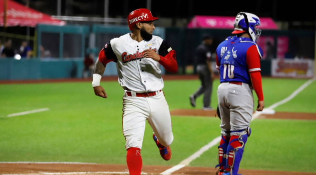 Cardenales de Lara ganaron en extrainning y aseguraron presencia en las semifinales del jueves. /Foto: Thais Llorca (EFE)