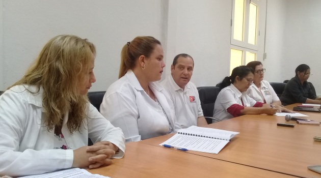 Conferencia de prensa presidida por el Dr. Salvador Tamayo Muñiz, director de Salud en la provincia,/Foto: Magalys Chaviano