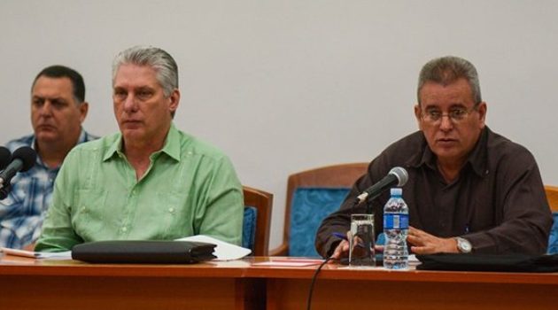Presidente de Cuba, Miguel Díaz-Canel, asistió a la reunión del sistema de la Agricultura, para evaluar la gestión del sector en 2019. Foto: Marcelino Hernández Vázquez/ACN.