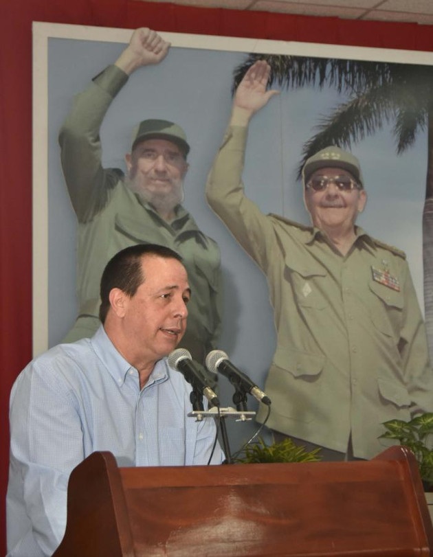 Dr. José Ángel Portal Miranda, ministro de Salud, interviene en la primera reunión regional del Centro del país, para el enfrentamiento al coronavirus. /Foto: Estudios Revolución 