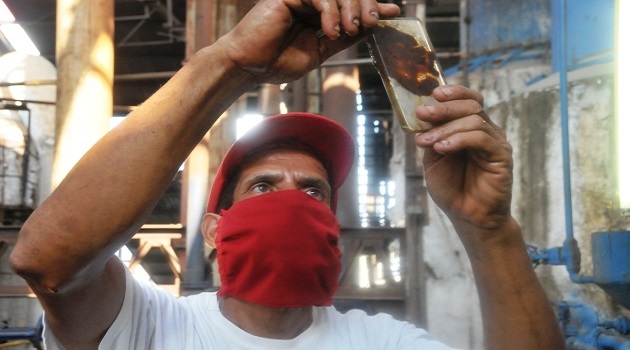 Julio Moisés Villavicencio Jiménez se convirtió en maestro de nuevos puntistas. / Foto: Juan Carlos Dorado