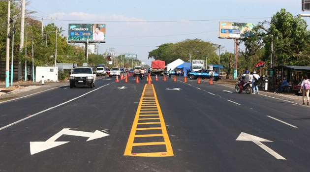 El proyecto vial beneficia a 179 mil pobladores de los municipios de León, Telica, Chinandega, La Paz Centro y Nagarote. /Foto: Jairo Cajina (el19digital)