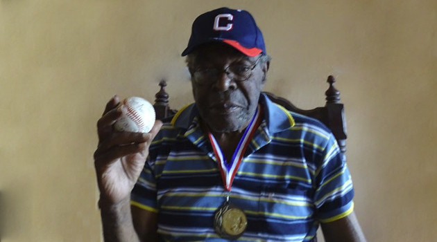 Ronel Sardiñas González, "Coqui", uno de los mejores zurdos que ha dado el territorio cienfueguero a la pelota cubana. Siempre será recordado. /Foto: Internet