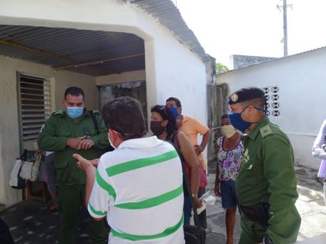 Hasta la localidad de Guaos llegó la supervisión del Grupo Provincial de Enfrentamiento./ Foto: Dayneris Torres. 