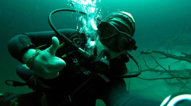 Lo del buceo comenzó como casi todo empieza en su vida: la aventura como sed insaciable. /Foto: Cortesía de la entrevistada.