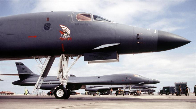 Una fila de los bombarderos LancerosB-1B del 9º Escuadrón de Bombas de la Fuerzas Aérea de EE.UU., estacionados en la base de Dyess, Texas. /Foto: HispanTV