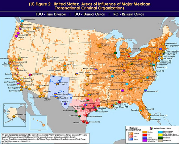En amarillo oscuro y pálido se muestran las áreas en las que el Cártel de Sinaloa tiene mayor influencia en el mapa estadounidense. Foto: Daily Mail/Misión Verdad.