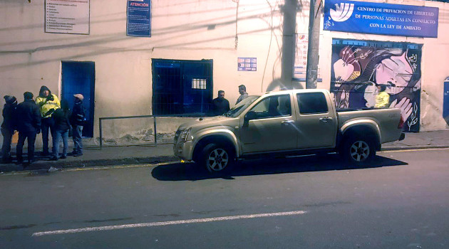 Exterior del Centro de Rehabilitación Social (CRS) de Ambato, al centro de Ecuador. /Foto: TW @FiscaliaEcuador