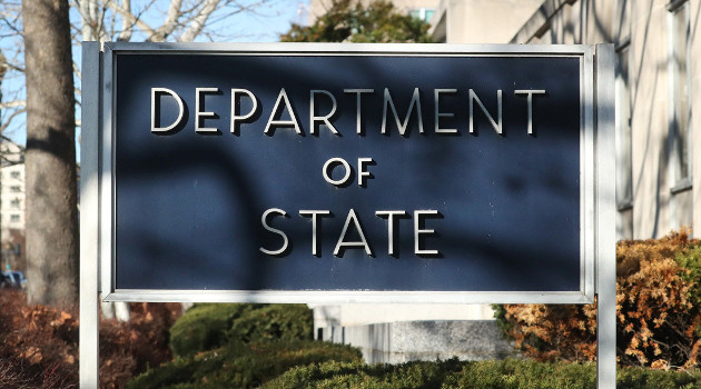 Letrero del Departamento de Estado de EE.UU. en Washington DC, 6 de enero de 2020. /Foto: Mark Wilson (AFP)