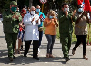 Ya está en Cienfuegos Rubén Carballo, el enfermero nuestro que ha salvado vidas en casi medio mundo. /Foto: Igorra
