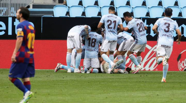 Festejan el empate en el Celta. Messi no se lo puede creer. /Foto: As