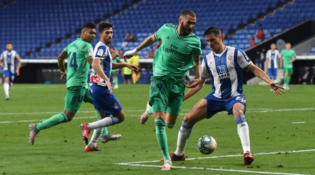 De orfebre, el pase a gol que se inventó Benzemá para Casemiro. /Foto: Twitter @realmadrid