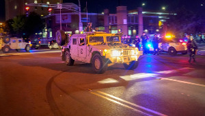 Policía de EE.UU. mata a tiros a un hombre en medio de las protestas en Louisville