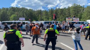 Bloqueos y otros incidentes en accesos a Monte Rushmore