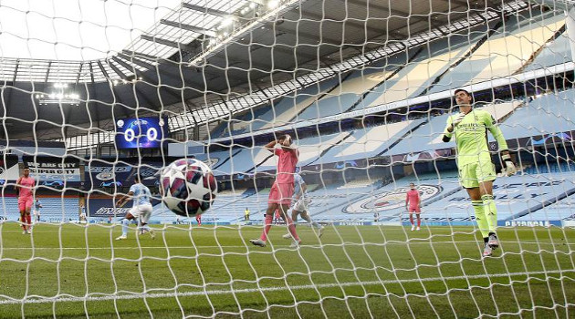 El primero de los dos goles ingleses. /Foto: As