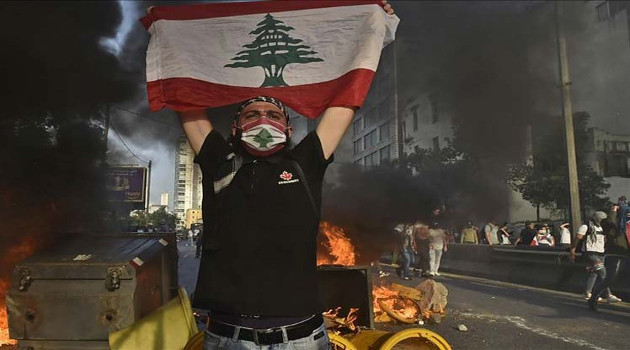 Desde el pasado fin de semana se registran protestas masivas en Beirut por la mala gestión gubernamental tras las explosiones del pasado 4 de agosto en el puerto. /Foto: Prensa Latina