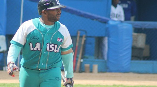 Yasmani Viera fue un verdugo para los Elefantes. /Foto: Boris Luis Cabrera (Cubadebate)
