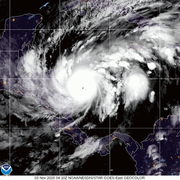 Así veía a las 11 de la noche al huracán Eta uno de los satélites meteorológicos poco antes de impactar en la costa Caribe de Nicaragua. /Imagen: noaa.gov