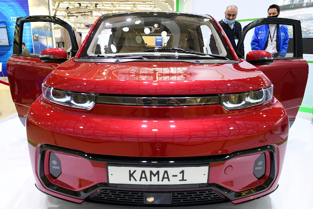 El coche eléctrico Kama-1 durante la exposición VUZPROMEXPO-2020 en Moscú, Rusia. /Foto: Maxin Blinov / Sputnik
