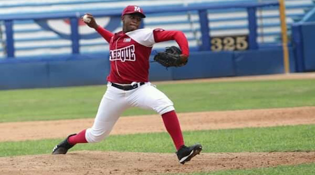 El jovencito Marlon Vega, de Bejucal, se apuntó su octavo triunfo de la campaña. Está tocando fuerte a la puerta del Novato del Año. /Foto: perfil de Facebook del atleta