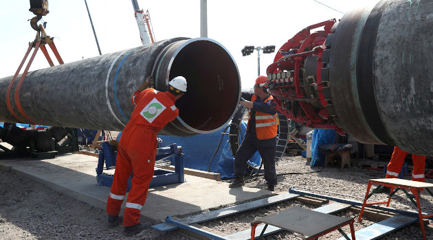 Trabajadores en un tramo en construcción del gasoducto Nord Stream 2 cerca de Kingisepp, región de Leningrado, Russia, el 4 de junio de 2019. /Foto; Antón Vagánov