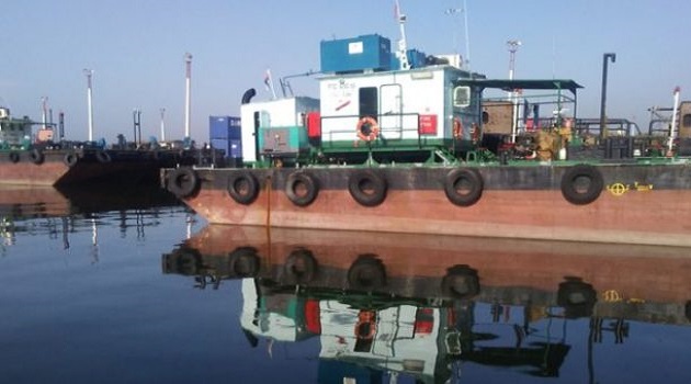 El transporte marítimo se mantiene vital, observando los protocolos sanitarios establecidos. /Foto: Centro de Documentación.