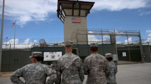 Indignación por un informe de que EE.UU. busca contratista para operar un campo de migrantes en Guantánamo